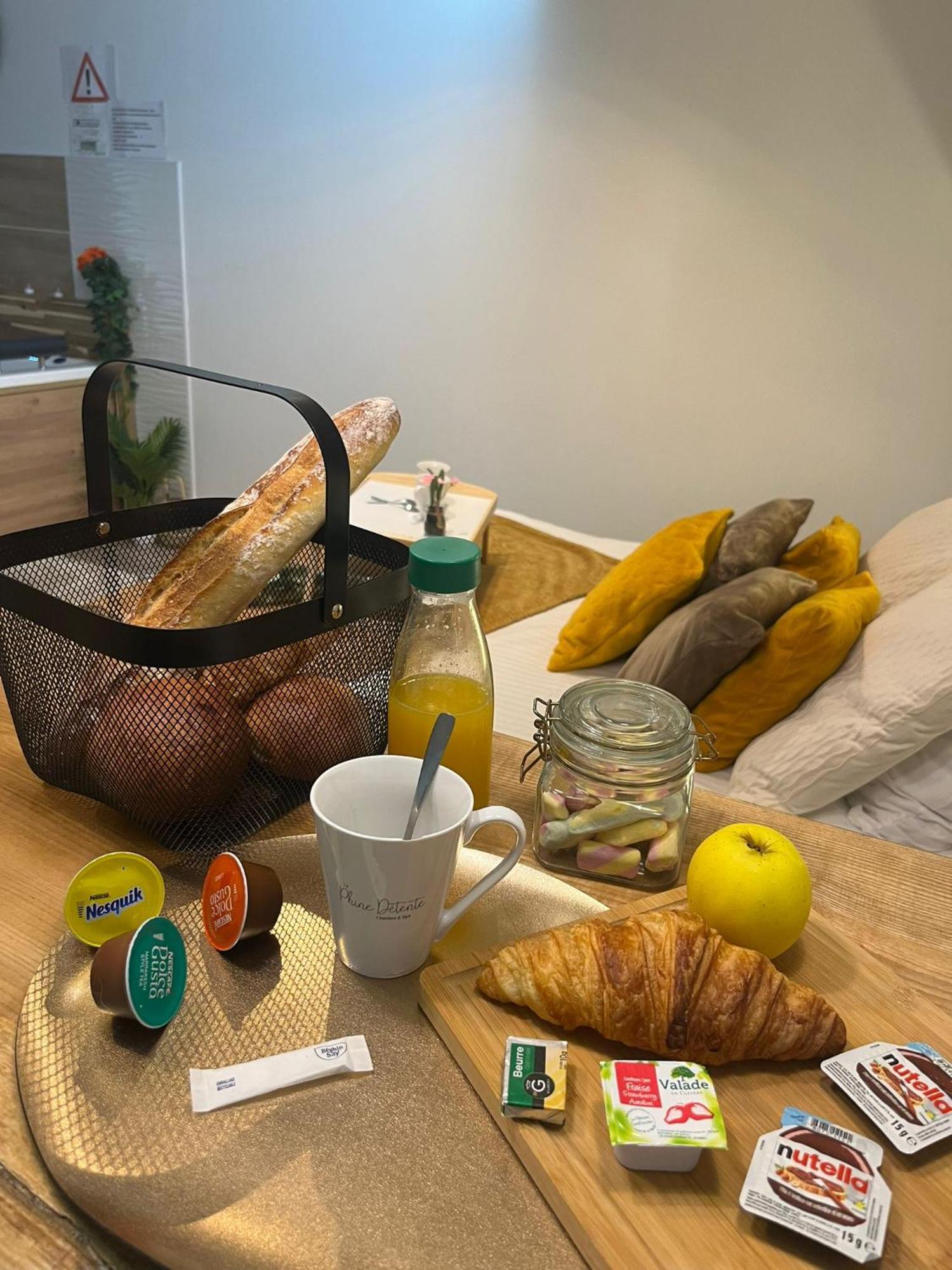 Oasis Detente Avec Balneo Privatif 20 Min De Lille Apartment Bassee